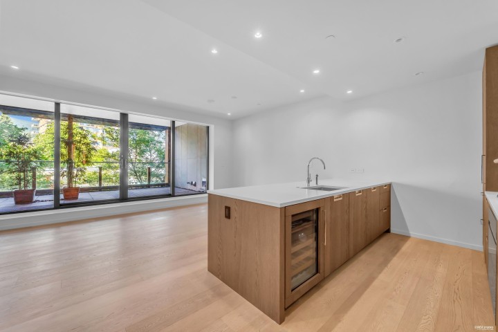 Photo 18 at 214 - 1355 Bellevue Avenue, Ambleside, West Vancouver