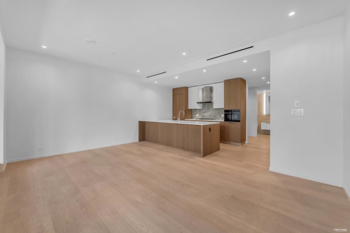 Photo 19 at 214 - 1355 Bellevue Avenue, Ambleside, West Vancouver
