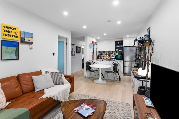 Photo 9 at 112 - 1717 W 13th Avenue, Fairview VW, Vancouver West