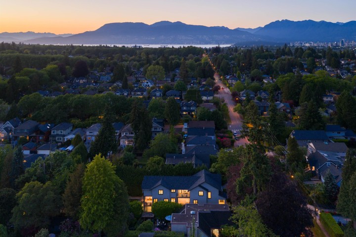Photo 36 at 5593 Mackenzie Street, Kerrisdale, Vancouver West