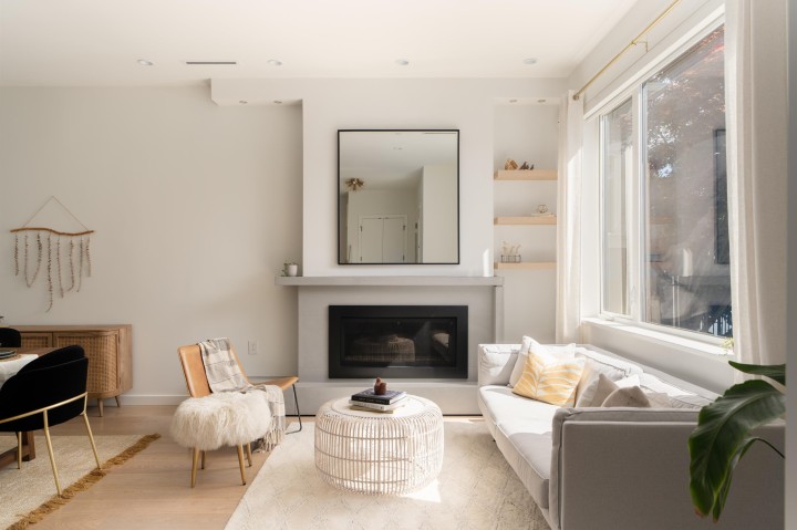 Photo 5 at 5325 Chester Street, Fraser VE, Vancouver East