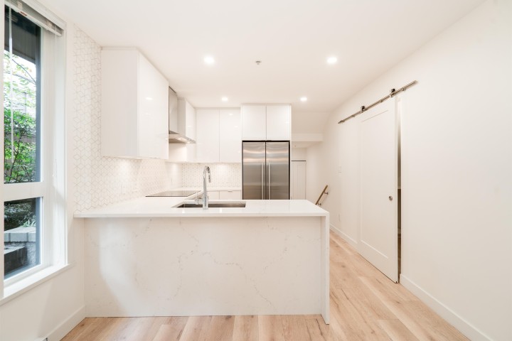 Photo 6 at 101 - 562 E 7th Avenue, Mount Pleasant VE, Vancouver East