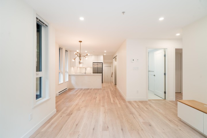 Photo 11 at 101 - 562 E 7th Avenue, Mount Pleasant VE, Vancouver East