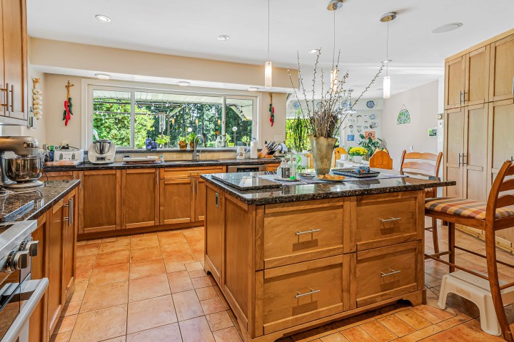 Photo 29 at 230 Onslow Place, British Properties, West Vancouver