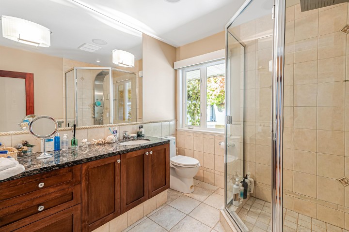 Photo 25 at 230 Onslow Place, British Properties, West Vancouver