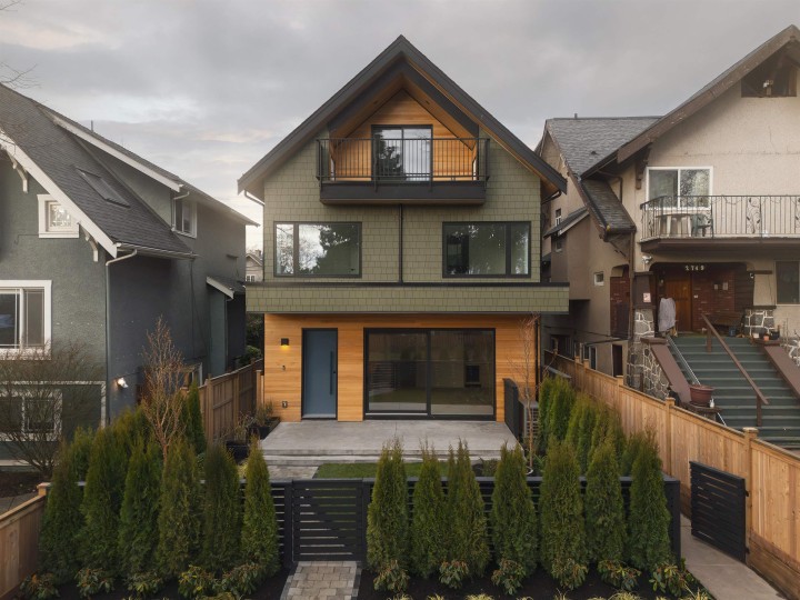 Photo 23 at 2 - 2755 W 11th Avenue, Kitsilano, Vancouver West