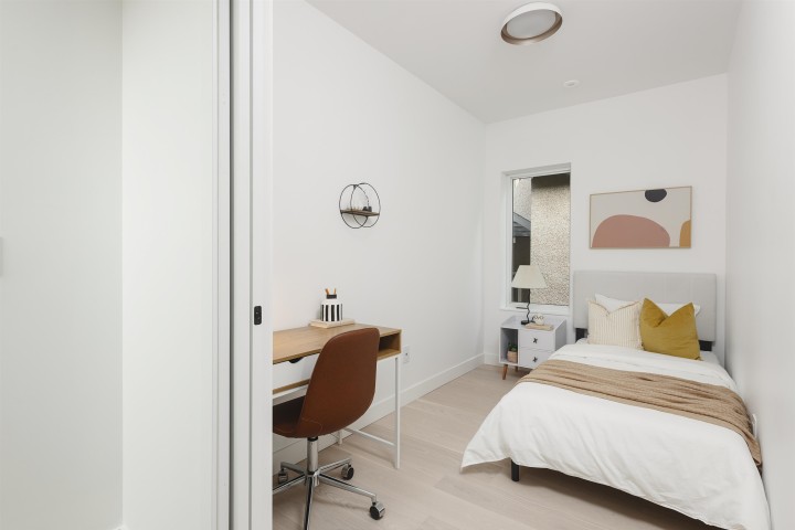 Photo 9 at 2 - 2755 W 11th Avenue, Kitsilano, Vancouver West