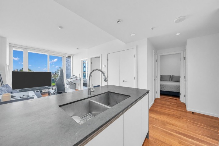 Photo 5 at 908 - 8488 Cornish Street, S.W. Marine, Vancouver West