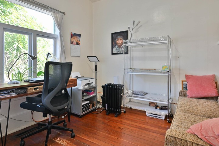 Photo 6 at 336 E 17th Avenue, Main, Vancouver East