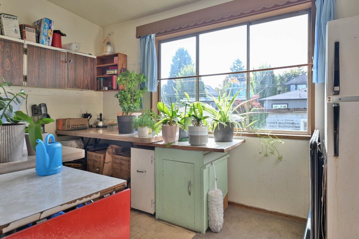 Photo 9 at 336 E 17th Avenue, Main, Vancouver East