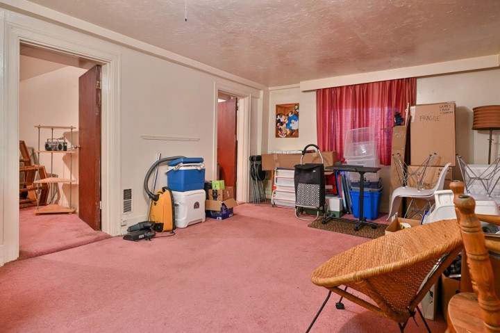 Photo 11 at 336 E 17th Avenue, Main, Vancouver East