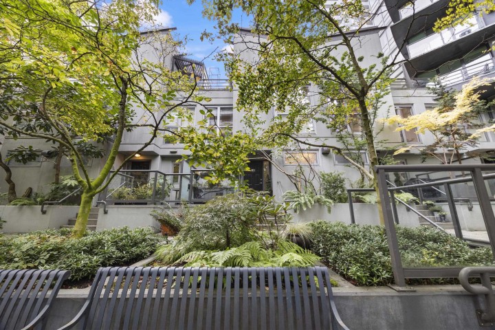Photo 3 at 203 - 501 Pacific Street, Downtown VW, Vancouver West