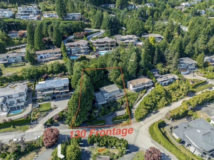 Photo 2 at 661 Andover Crescent, British Properties, West Vancouver
