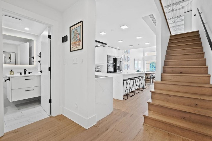 Photo 8 at 417 - 237 E 4th Avenue, Mount Pleasant VE, Vancouver East