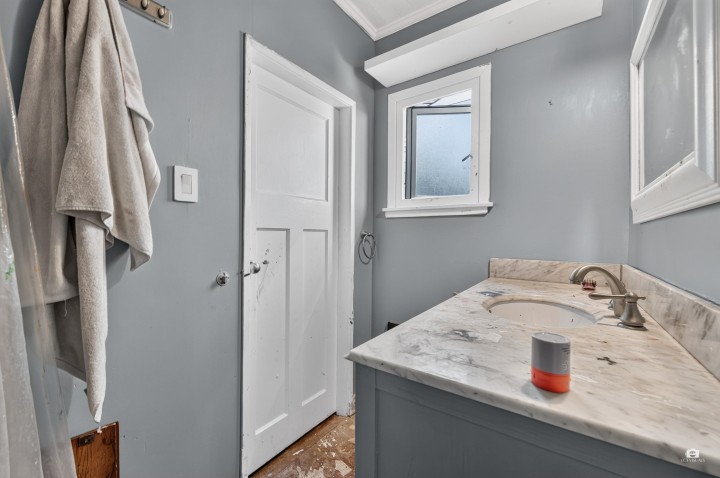 Photo 8 at 3184 E 8th Avenue, Renfrew VE, Vancouver East