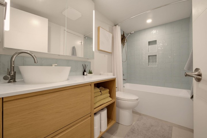 Photo 21 at 204 - 1345 Comox Street, West End VW, Vancouver West