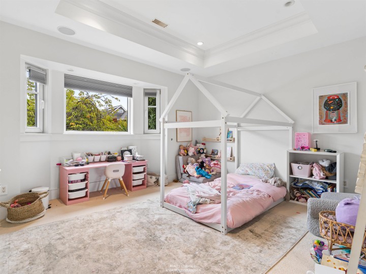 Photo 16 at 917 W 20th Avenue, Cambie, Vancouver West