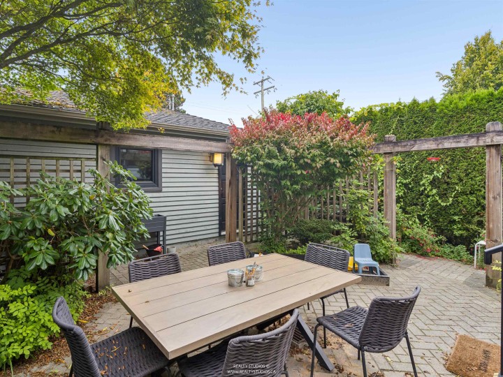 Photo 32 at 917 W 20th Avenue, Cambie, Vancouver West