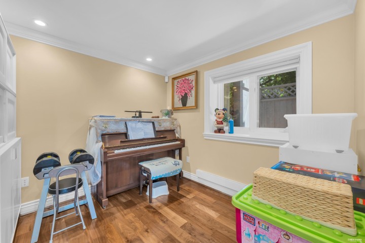 Photo 22 at 880 Younette Drive, Sentinel Hill, West Vancouver