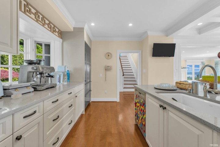 Photo 15 at 880 Younette Drive, Sentinel Hill, West Vancouver