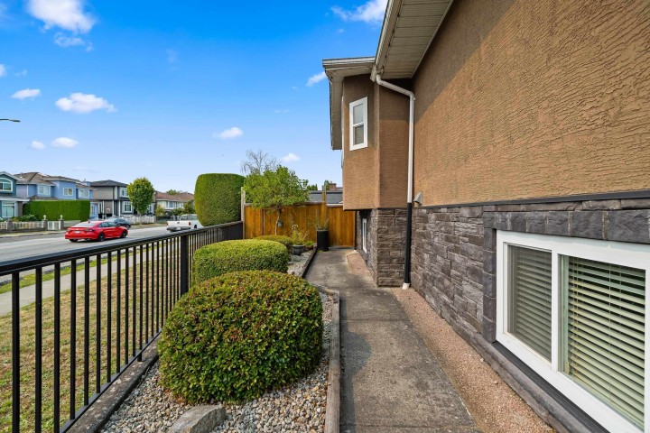 Photo 38 at 2515 E 45th Avenue, Killarney VE, Vancouver East