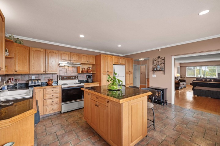 Photo 14 at 2515 E 45th Avenue, Killarney VE, Vancouver East
