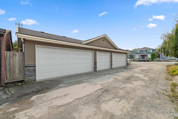 Photo 25 at 2515 E 45th Avenue, Killarney VE, Vancouver East