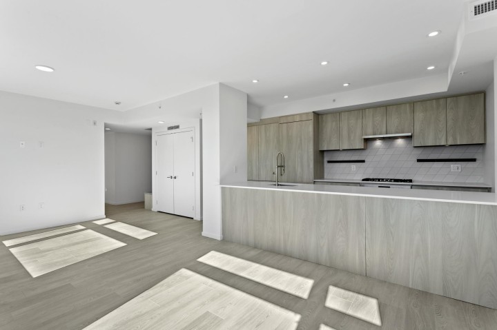 Photo 9 at 602 - 3264 Vanness Street, Collingwood VE, Vancouver East