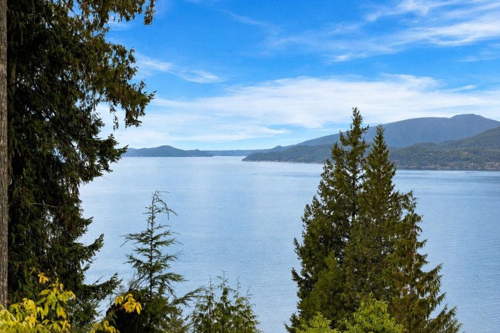 Photo 36 at 195 Kelvin Grove Way, Lions Bay, West Vancouver