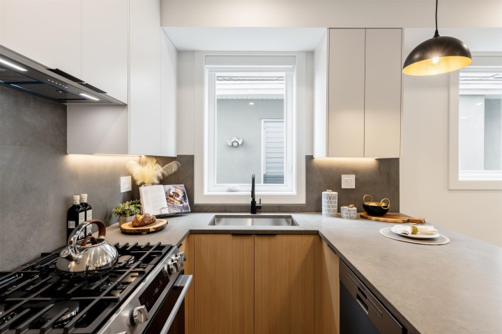 Photo 12 at 4 - 3268 E 18 Avenue, Renfrew Heights, Vancouver East