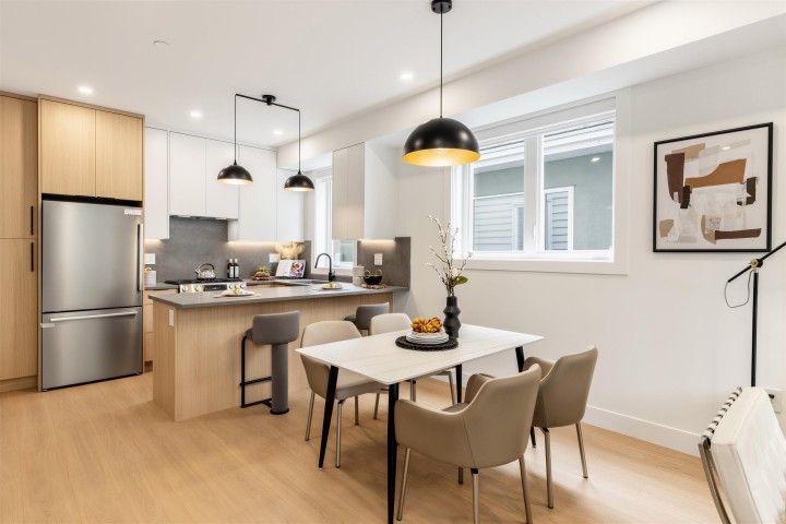 Photo 4 at 4 - 3268 E 18 Avenue, Renfrew Heights, Vancouver East