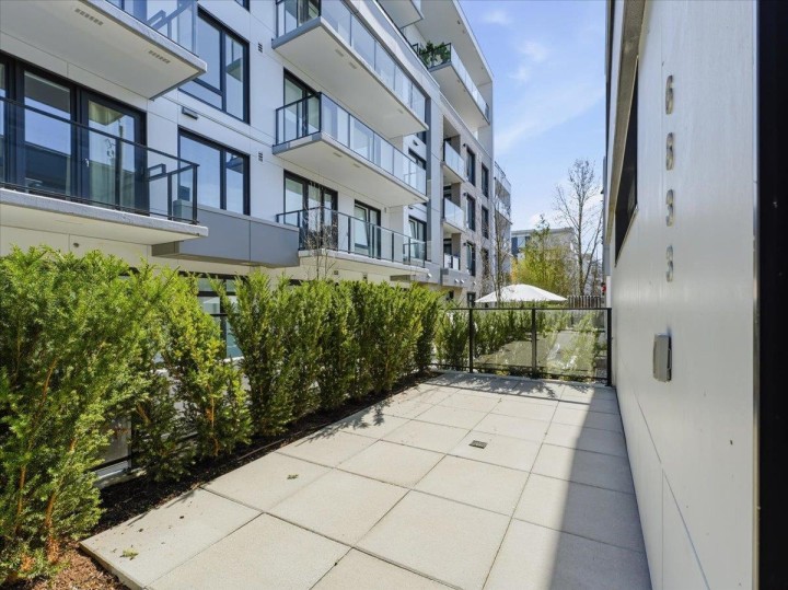 Photo 4 at 6833 Cambie Street, South Cambie, Vancouver West