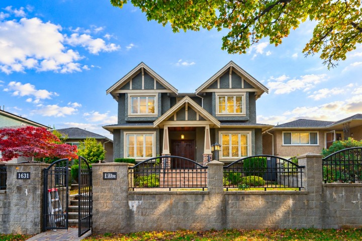 Photo 1 at 1631 E 58th Avenue, Fraserview VE, Vancouver East