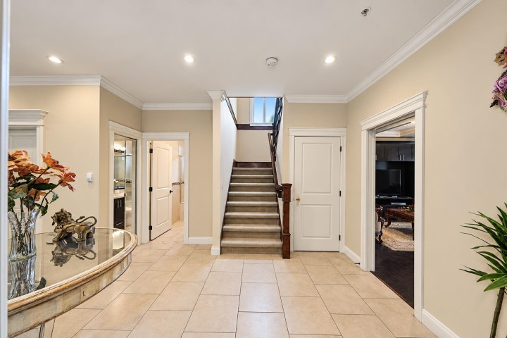 Photo 11 at 1631 E 58th Avenue, Fraserview VE, Vancouver East
