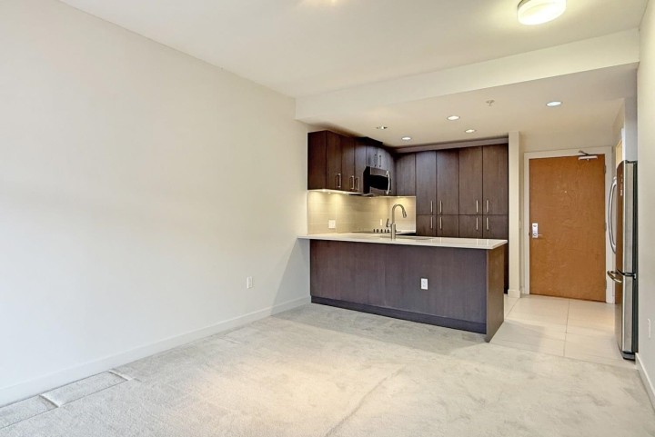 Photo 5 at 607 - 5983 Gray Avenue, University VW, Vancouver West