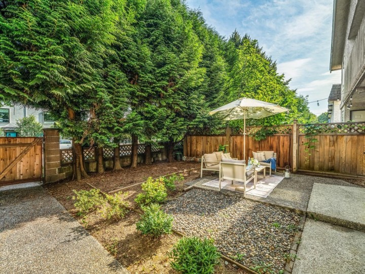 Photo 2 at 310 E 16th Avenue, Main, Vancouver East
