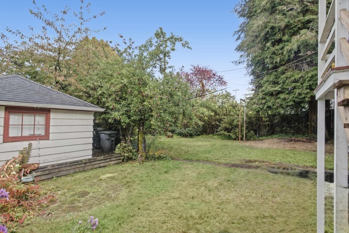 Photo 9 at 455 W 29th Avenue, Cambie, Vancouver West