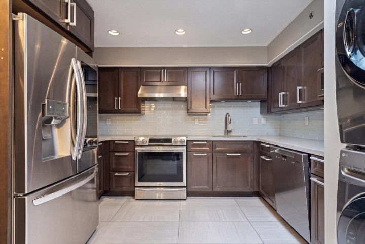 Photo 3 at 306 - 1345 W 4th Avenue, False Creek, Vancouver West