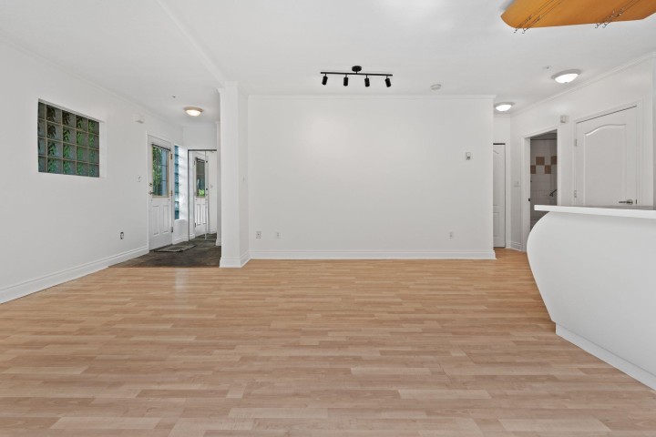 Photo 17 at 3027 W 7th Avenue, Kitsilano, Vancouver West