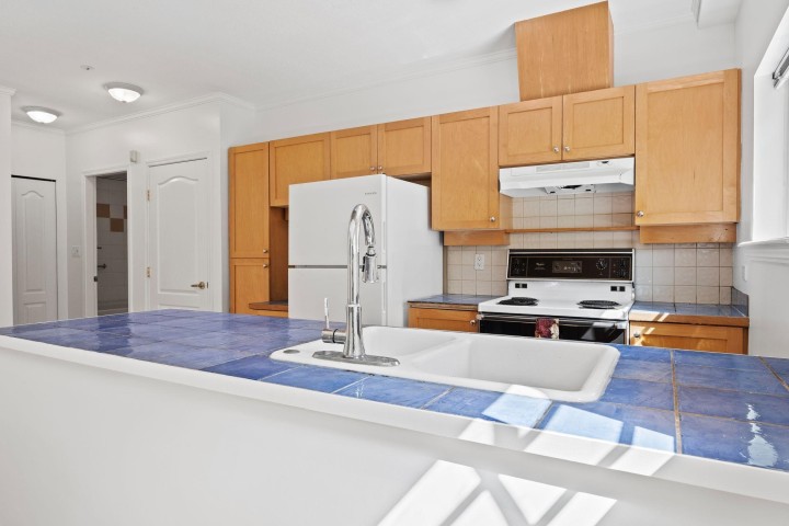 Photo 5 at 3027 W 7th Avenue, Kitsilano, Vancouver West