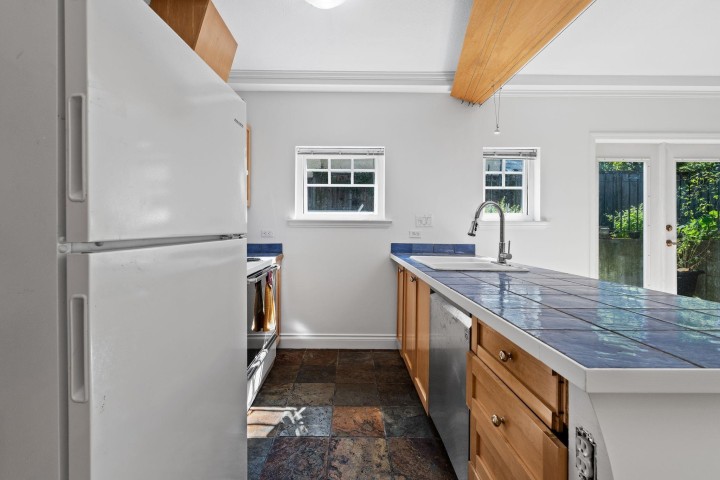 Photo 9 at 3027 W 7th Avenue, Kitsilano, Vancouver West