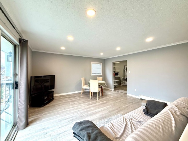 Photo 5 at 3305 Worthington Drive, Renfrew Heights, Vancouver East