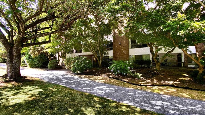 Photo 28 at 303 - 1877 W 5th Avenue, Kitsilano, Vancouver West