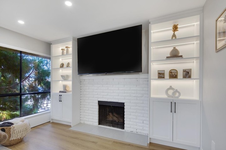 Photo 5 at 303 - 1877 W 5th Avenue, Kitsilano, Vancouver West