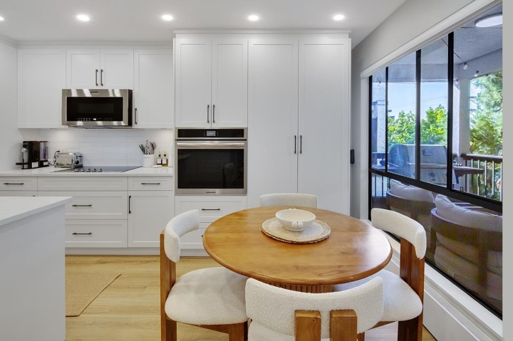 Photo 15 at 303 - 1877 W 5th Avenue, Kitsilano, Vancouver West