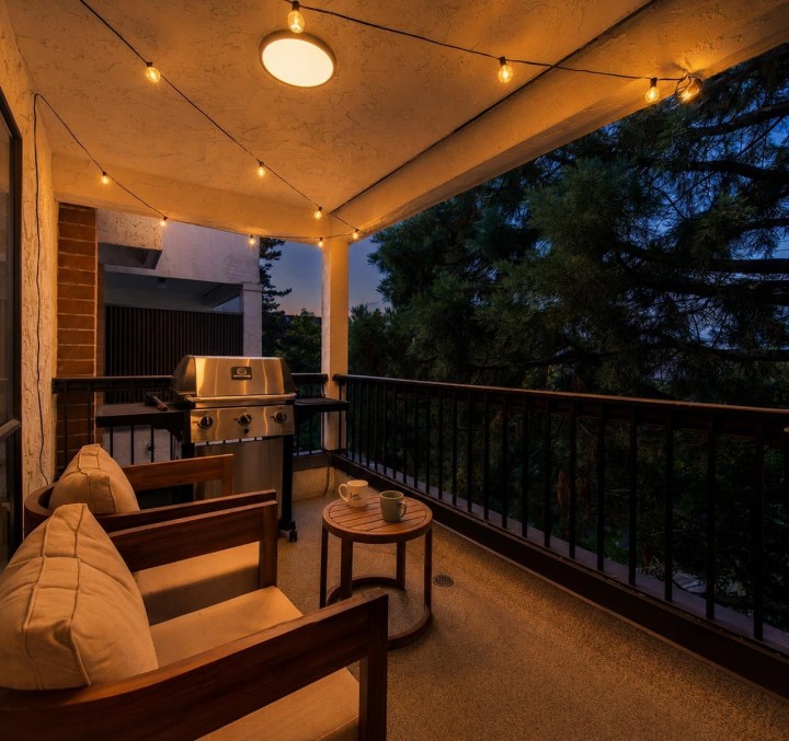 Photo 31 at 303 - 1877 W 5th Avenue, Kitsilano, Vancouver West
