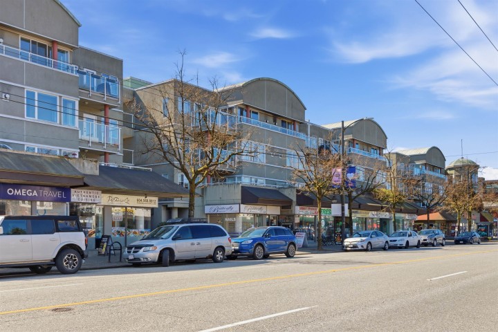 Photo 34 at 211 - 3250 W Broadway, Kitsilano, Vancouver West