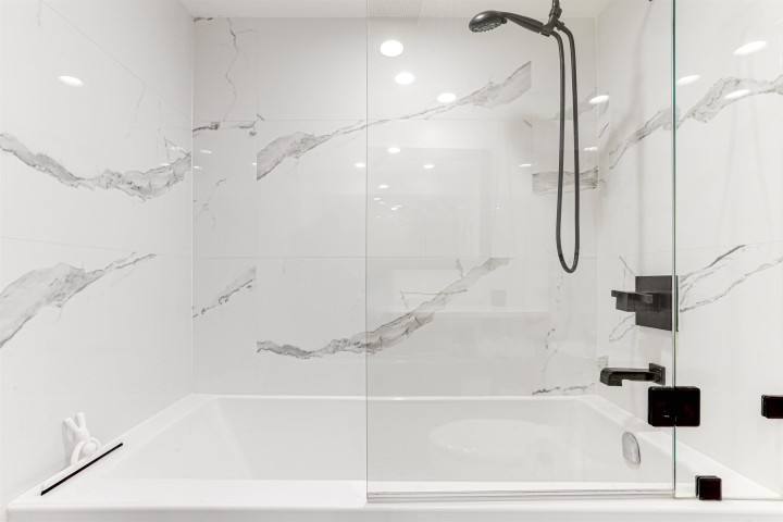Photo 13 at 505 - 1006 Beach Avenue, Yaletown, Vancouver West