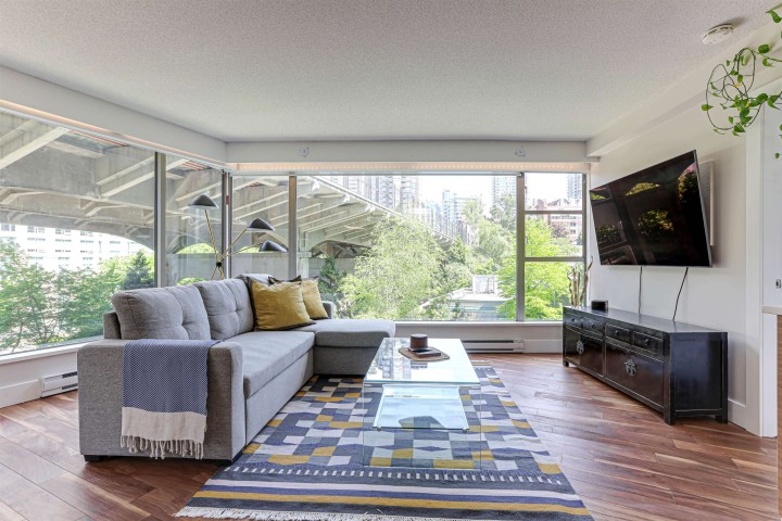Photo 9 at 505 - 1006 Beach Avenue, Yaletown, Vancouver West