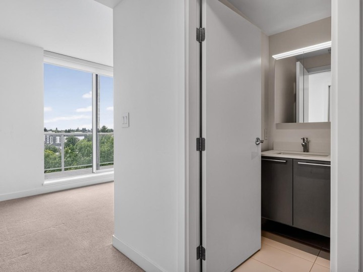 Photo 13 at 906 - 2221 E 30th Avenue, Victoria VE, Vancouver East